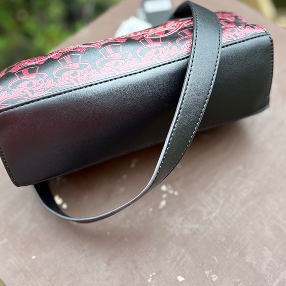 NWT-Ed Hardy Vintage-Inspired Crossbody - Picture 9 of 13